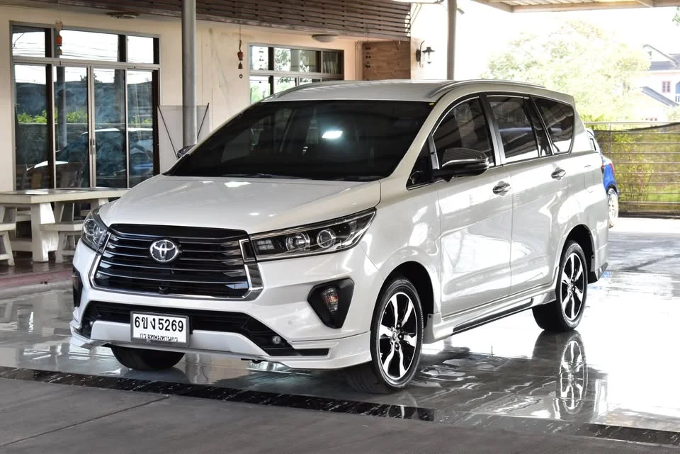 2022 Toyota Innova II 3