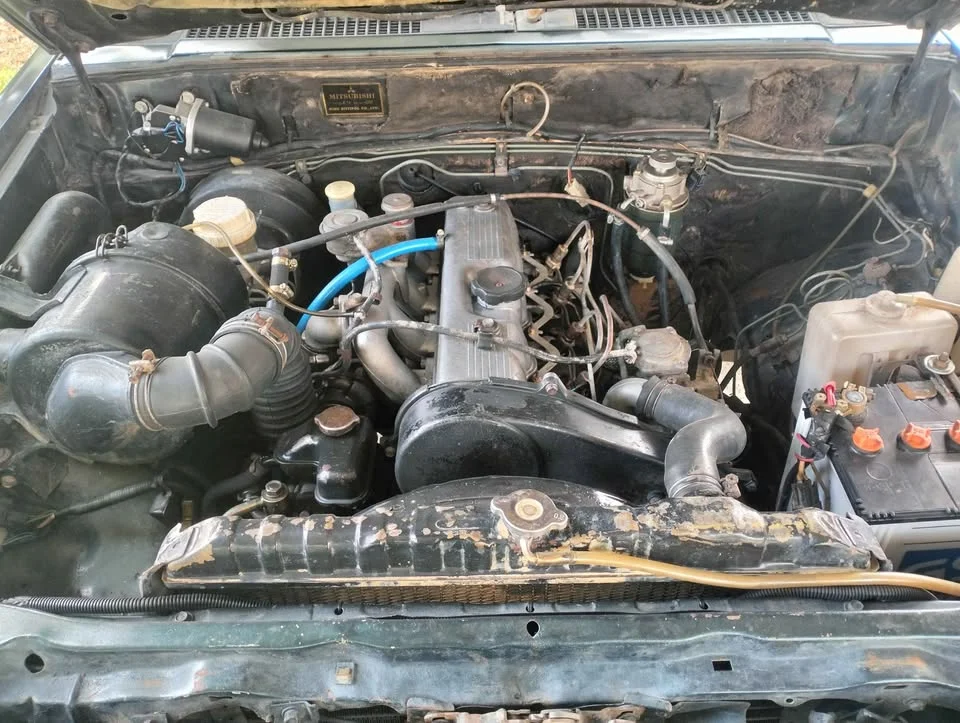 1997 Mitsubishi Triton II 3