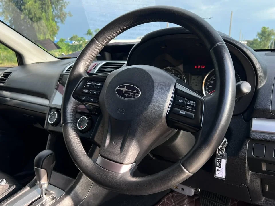 2014 Subaru XV I 2
