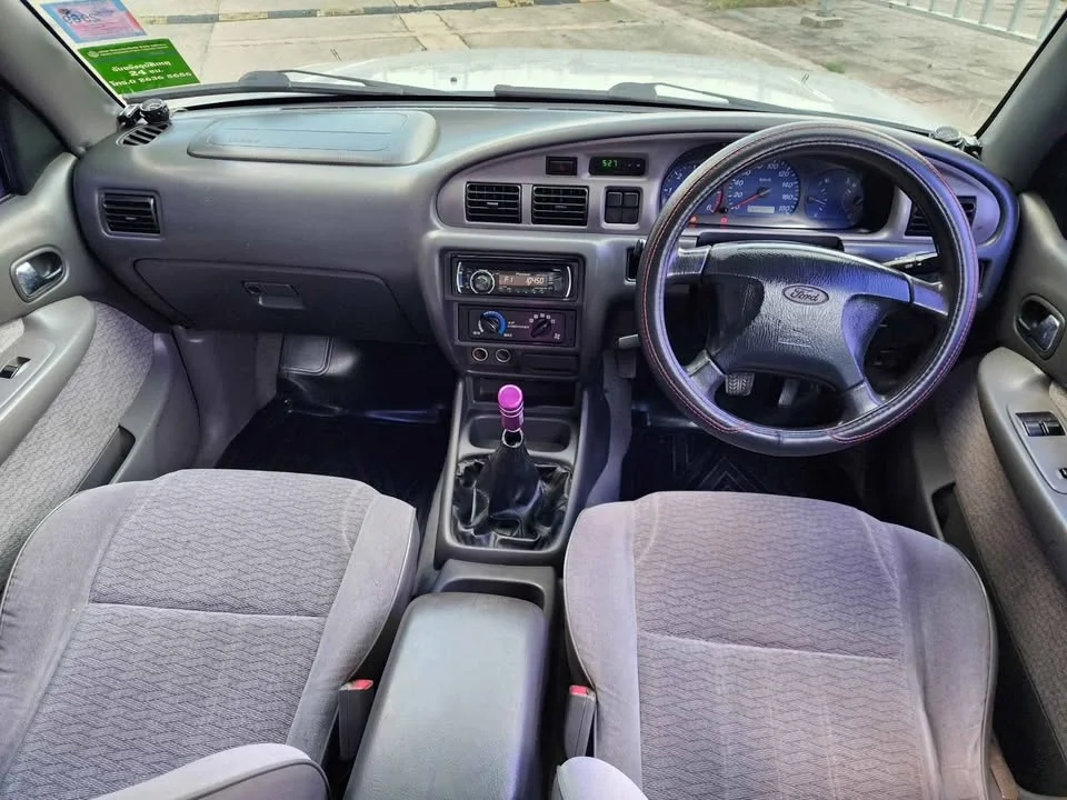 2004 Mazda 2500 Fighter V 2