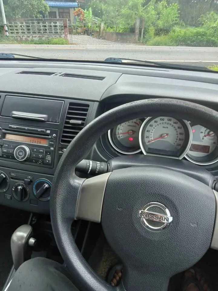 2011 Nissan Tiida I (C11) 3