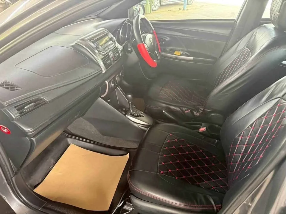 2015 Toyota Yaris III 2