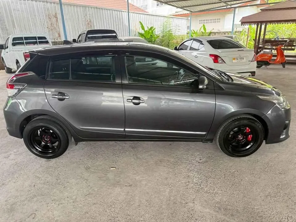 2015 Toyota Yaris III 3