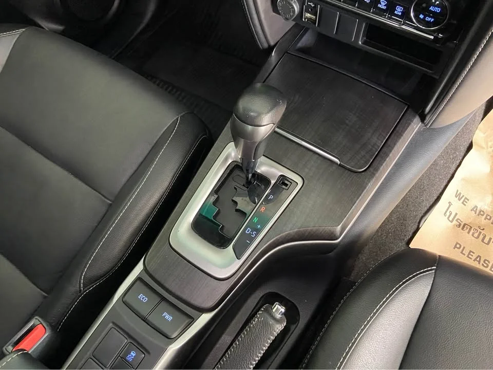 2022 Toyota Fortuner II 3