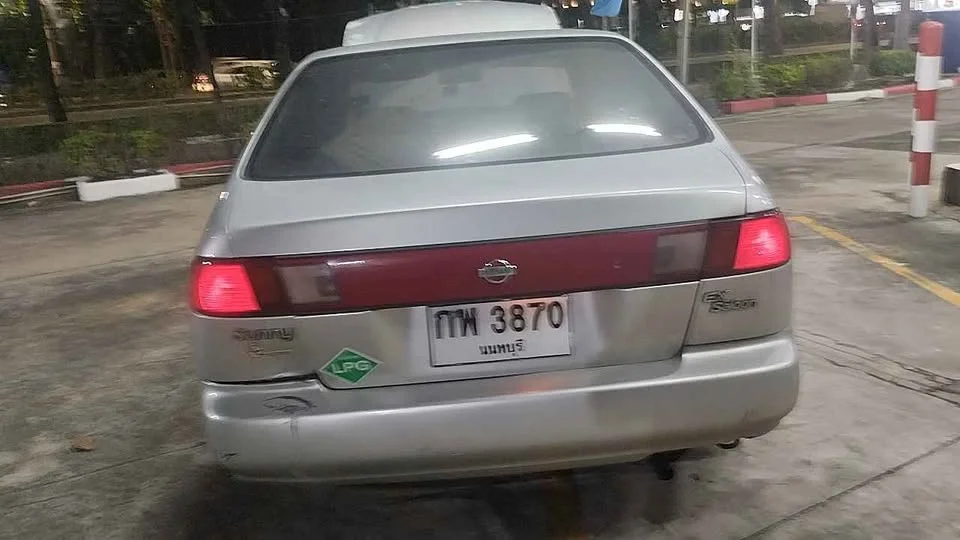 1997 Nissan Sunny IV 2