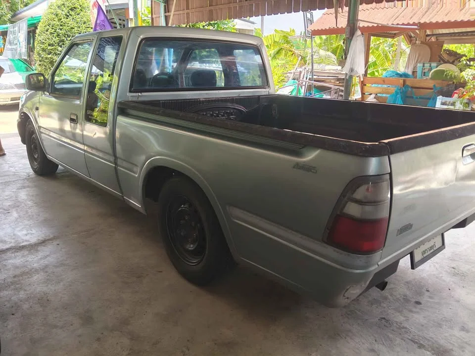 2001 Isuzu Faster Dragon Eyes III 2