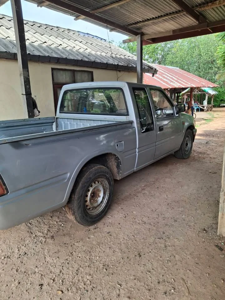 1997 Isuzu Faster Dragon Eyes III 2