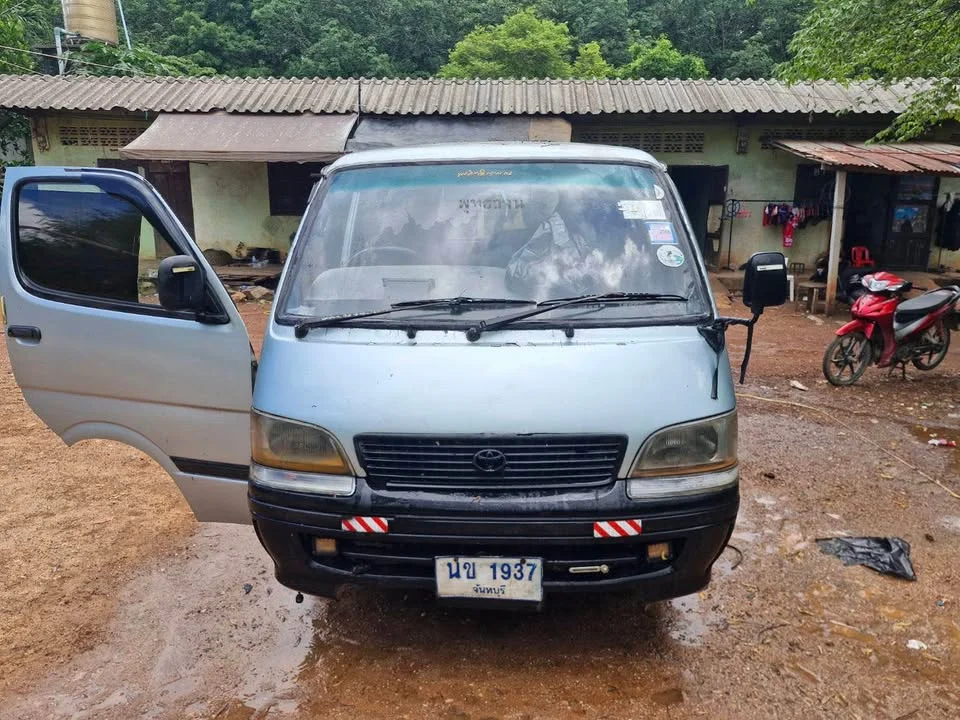1995 Toyota Commuter IV (H100) 3