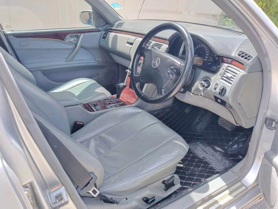 2002 Benz E-Class W210 2