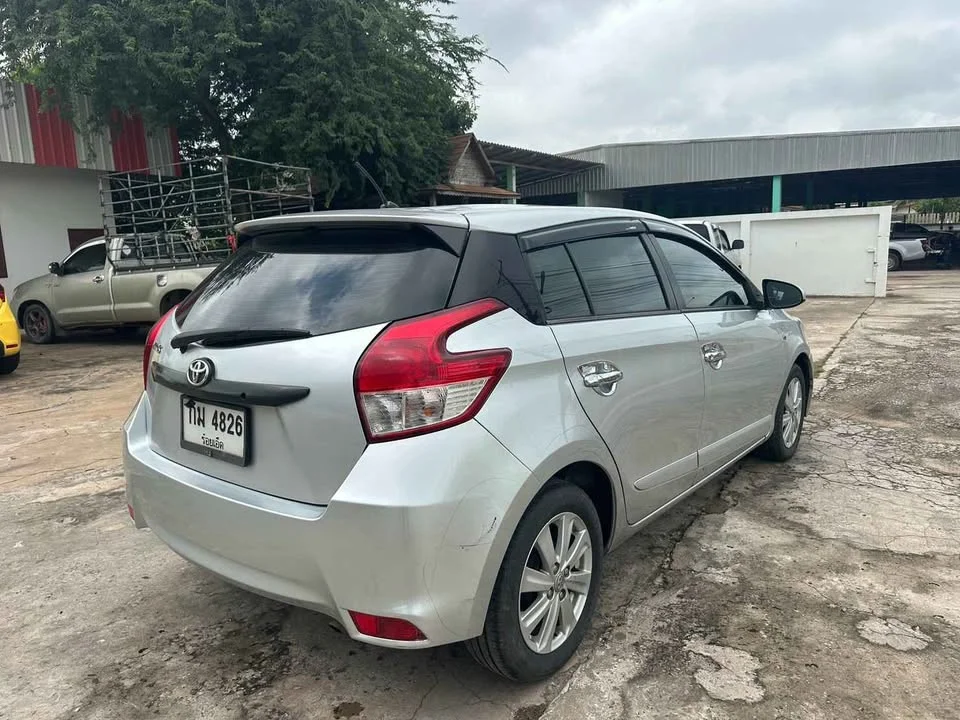2015 Toyota Yaris III 3