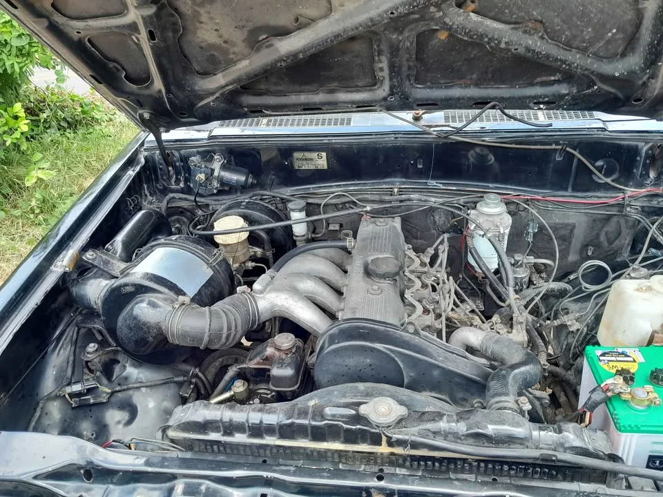 1995 Mitsubishi Triton II 2