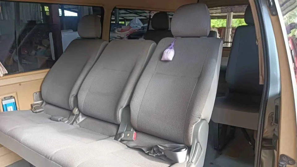 2004 Toyota Commuter IV (H100) 3