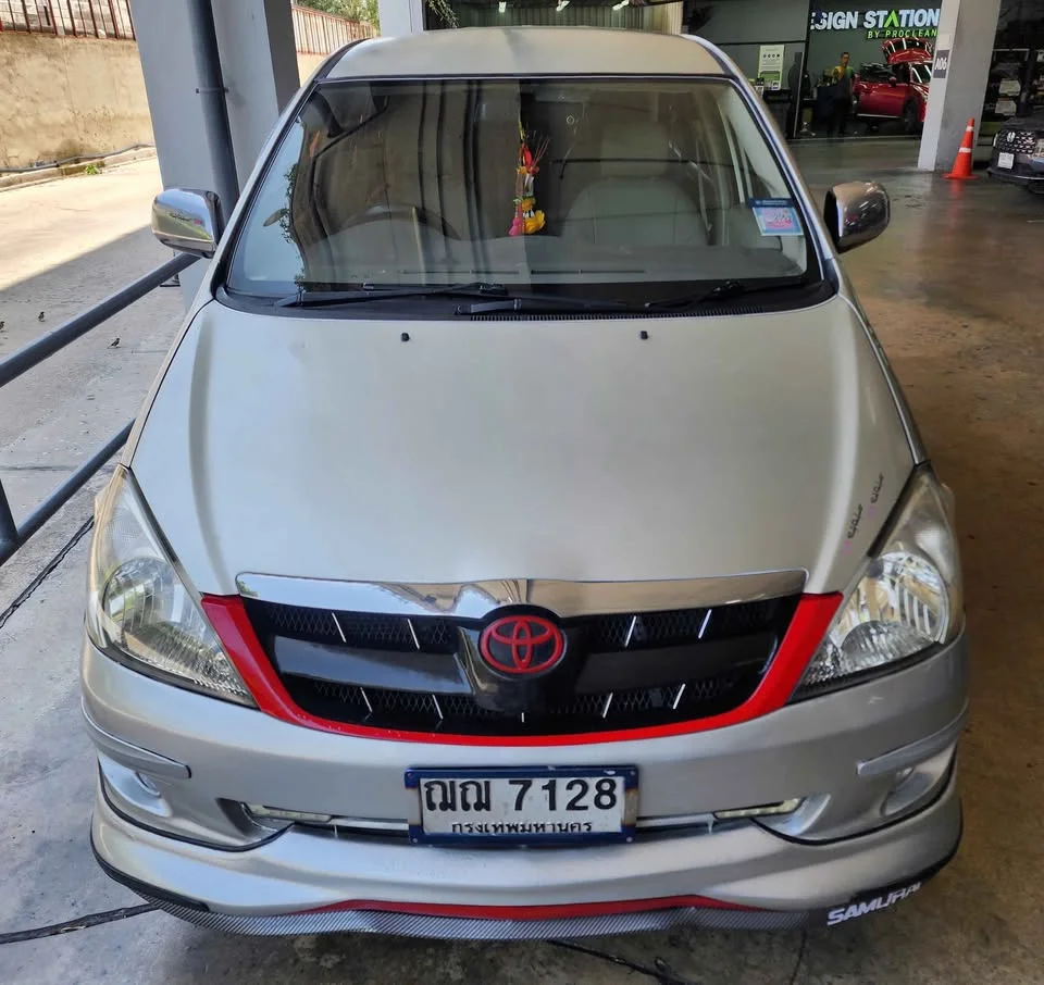 2007 Toyota Innova I 2
