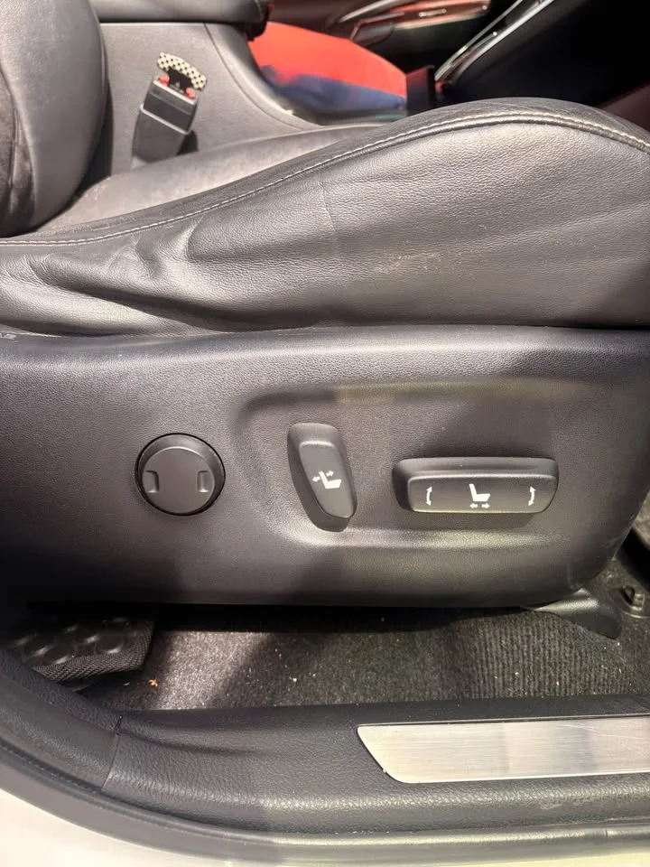 2015 Toyota Harrier III 3