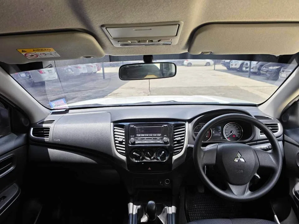 2022 Mitsubishi Triton V 2