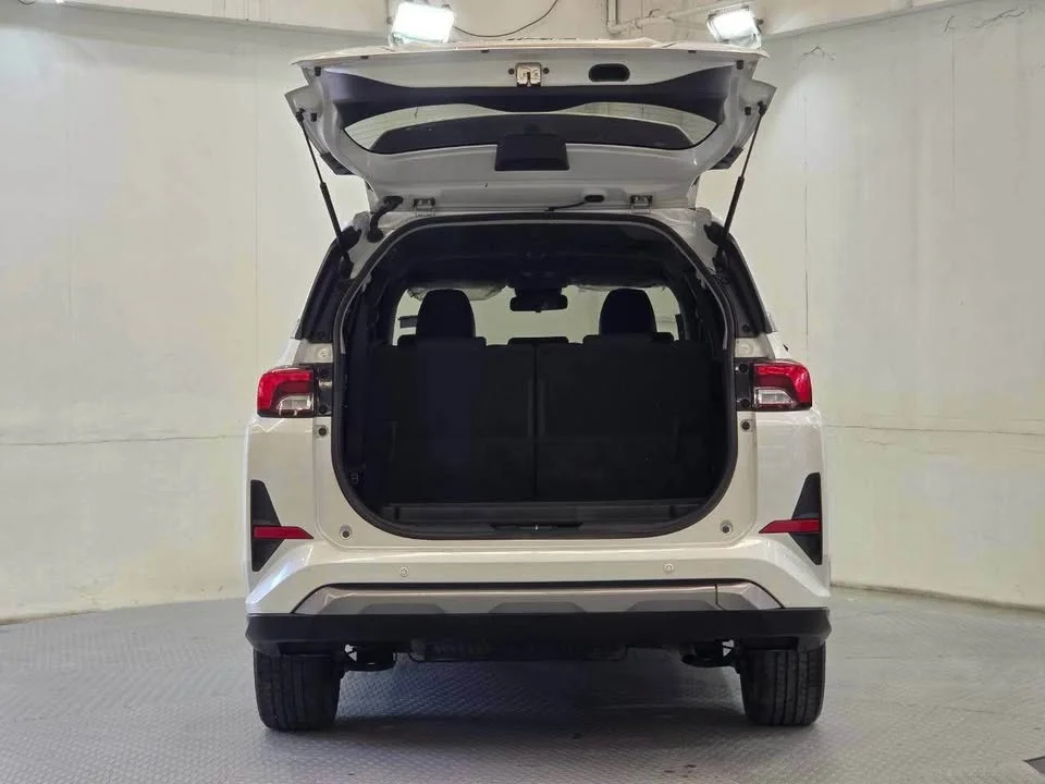 2022 Toyota Veloz III 2