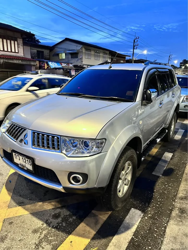 2009 Mitsubishi Pajero Sport II 2