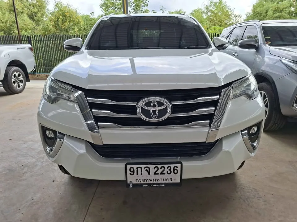 2019 Toyota Fortuner II 2