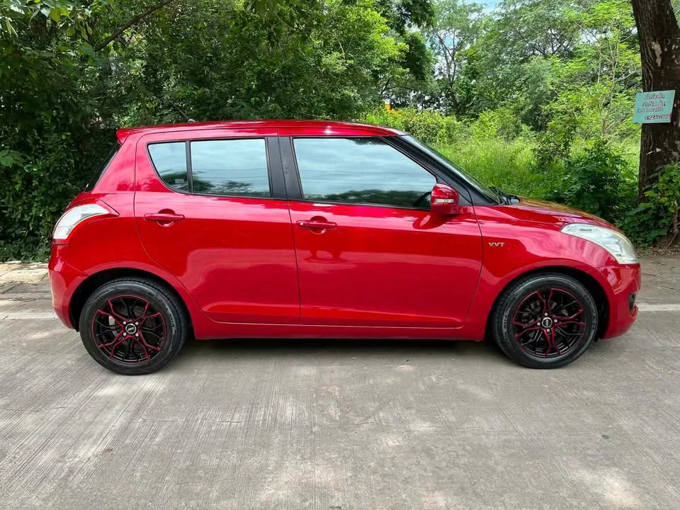 2012 Suzuki Swift II 2