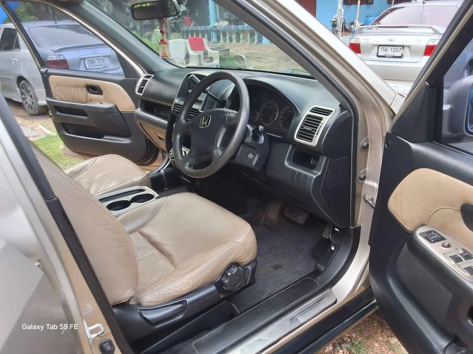 2002 Honda CR-V II 3
