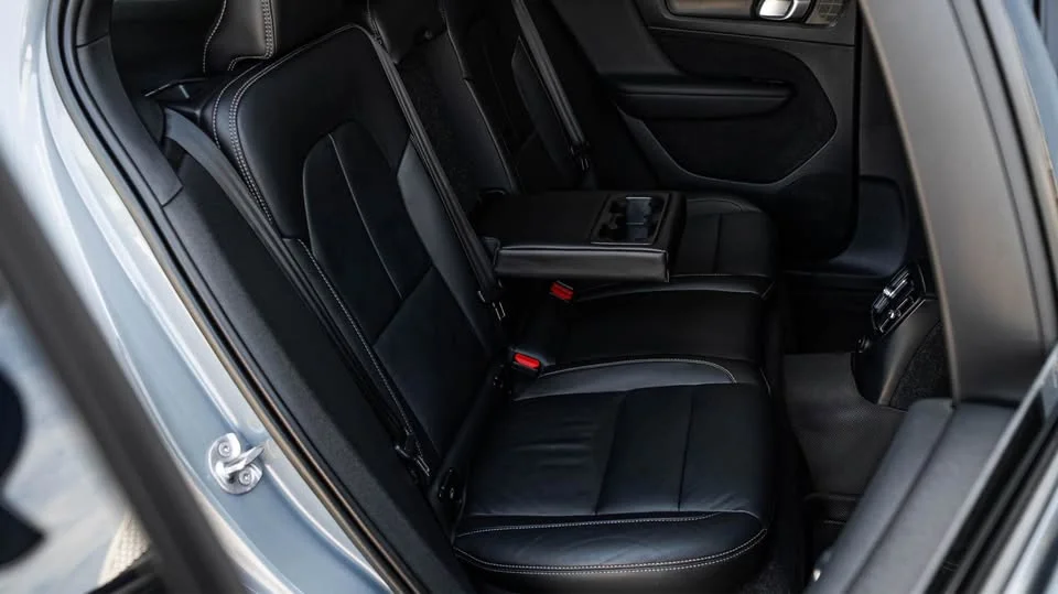 2022 Volvo XC40 3