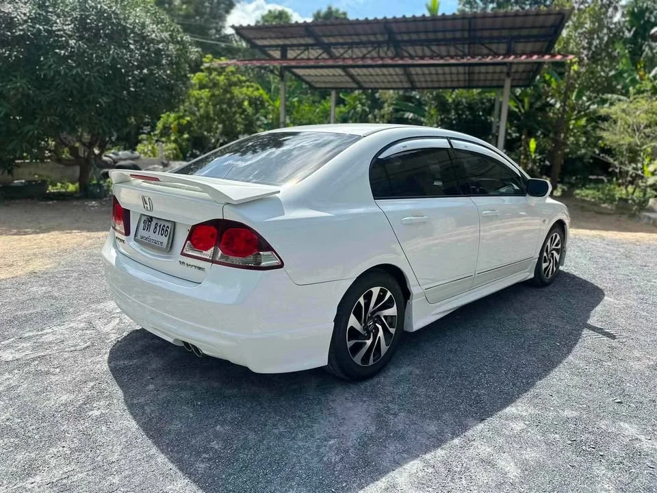 2011 Honda Civic VIII 3