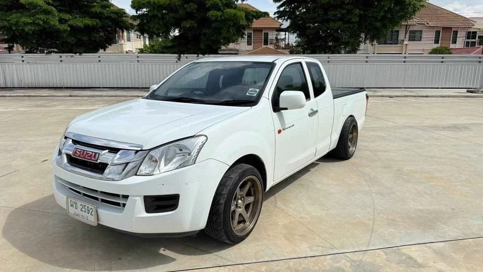 2015 Isuzu D-Max II (RT) 2