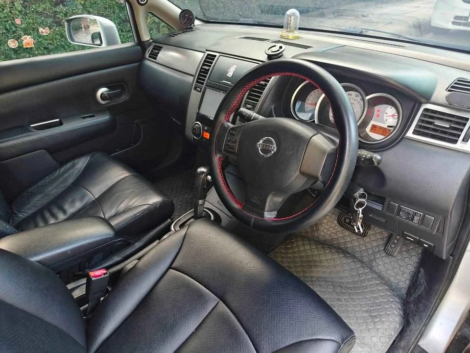 2009 Nissan Tiida I (C11) 3