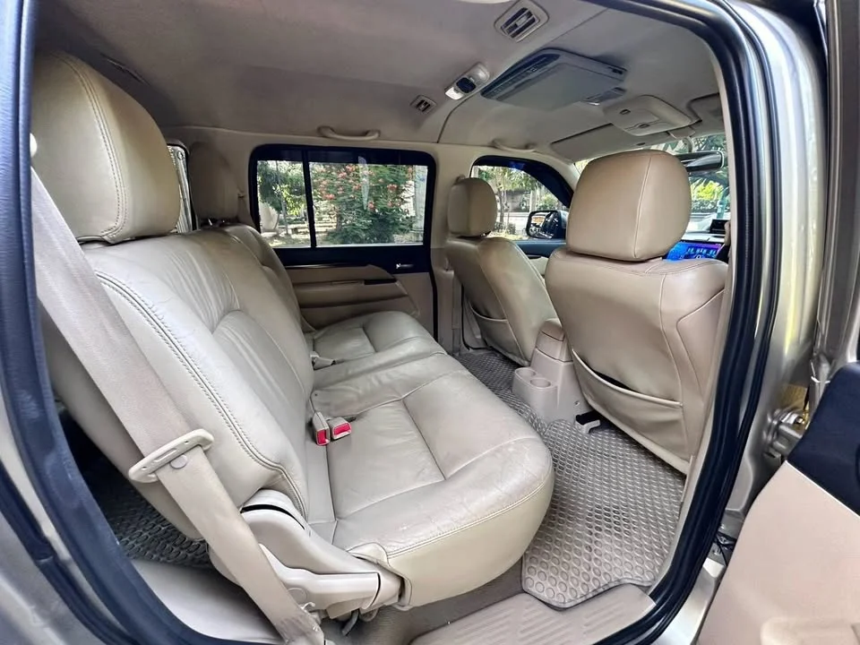 2012 Ford Everest I 2