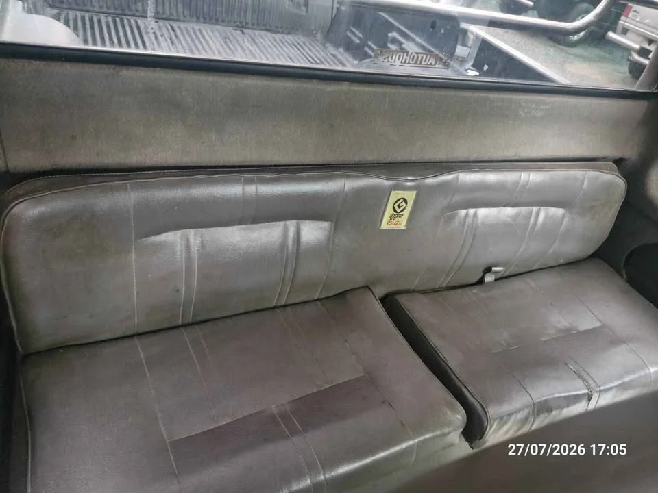 1996 Isuzu TFR III 2