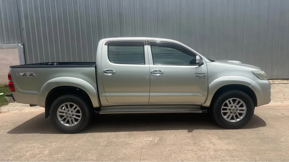2013 Toyota Hilux VII 3