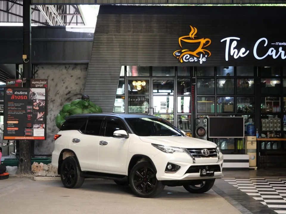 2017 Toyota Fortuner II 3