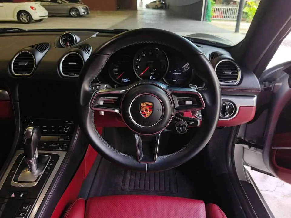 2019 Porsche 718 Boxster and Cayman IV 3