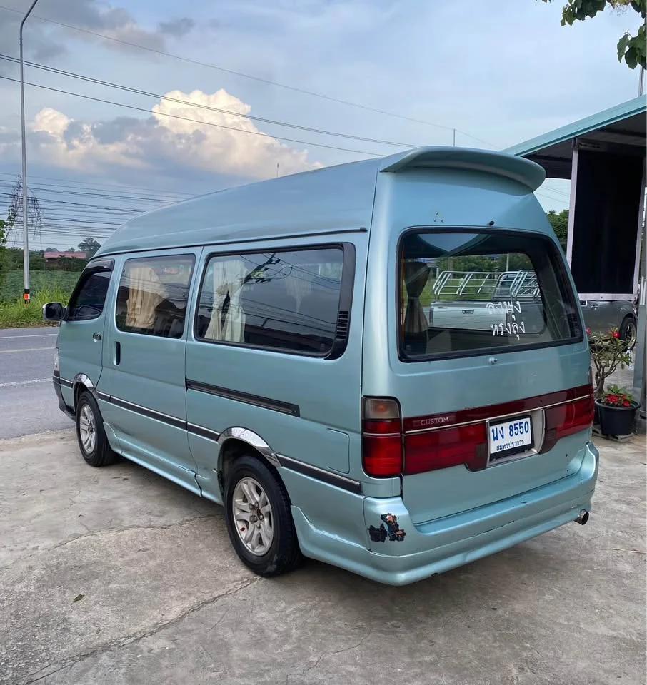 1997 Toyota Commuter IV (H100) 3