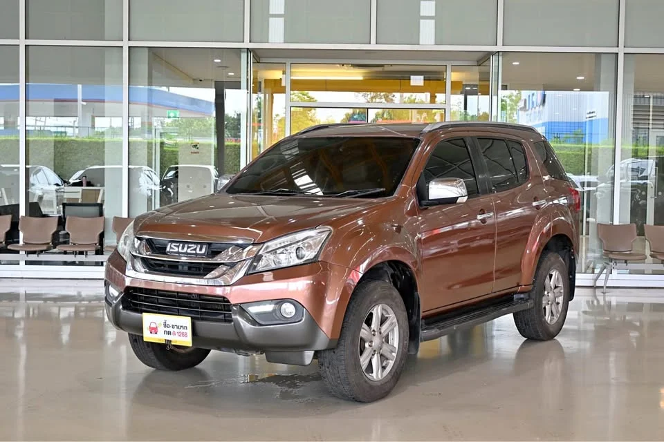 2013 Isuzu MU-X I 2