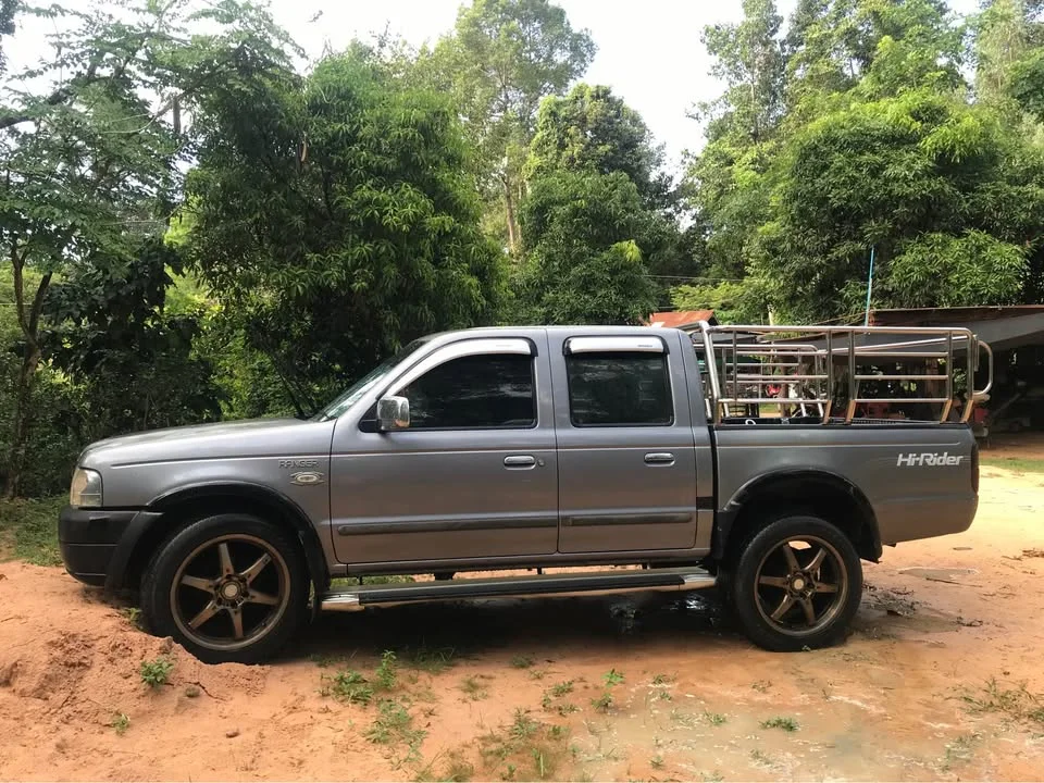 2004 Mazda 2500 Fighter V 3