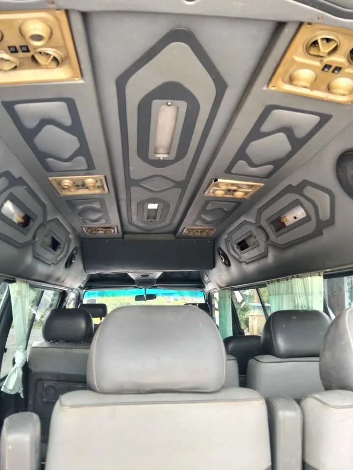 2002 Toyota Commuter IV (H100) 2