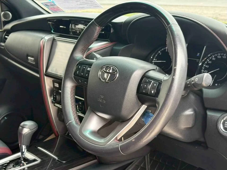 2021 Toyota Fortuner II 2