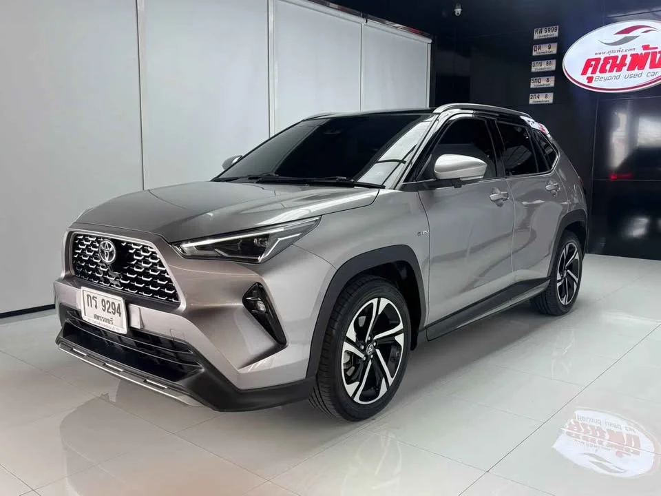 2025 Toyota Yaris Cross AC200 2