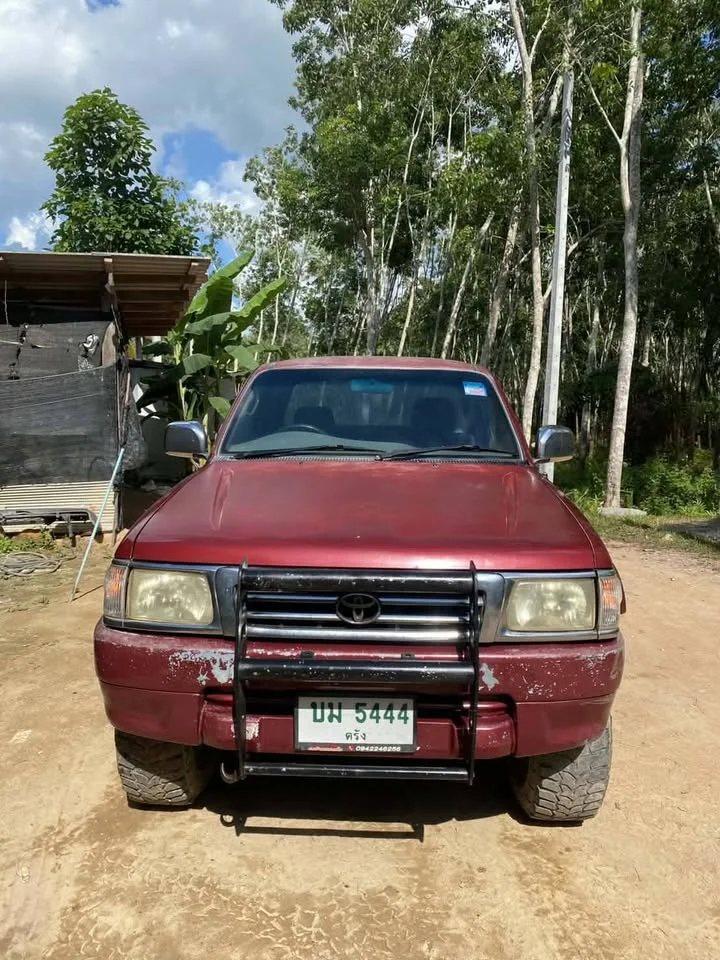 1999 Toyota Hilux Tiger VI 2