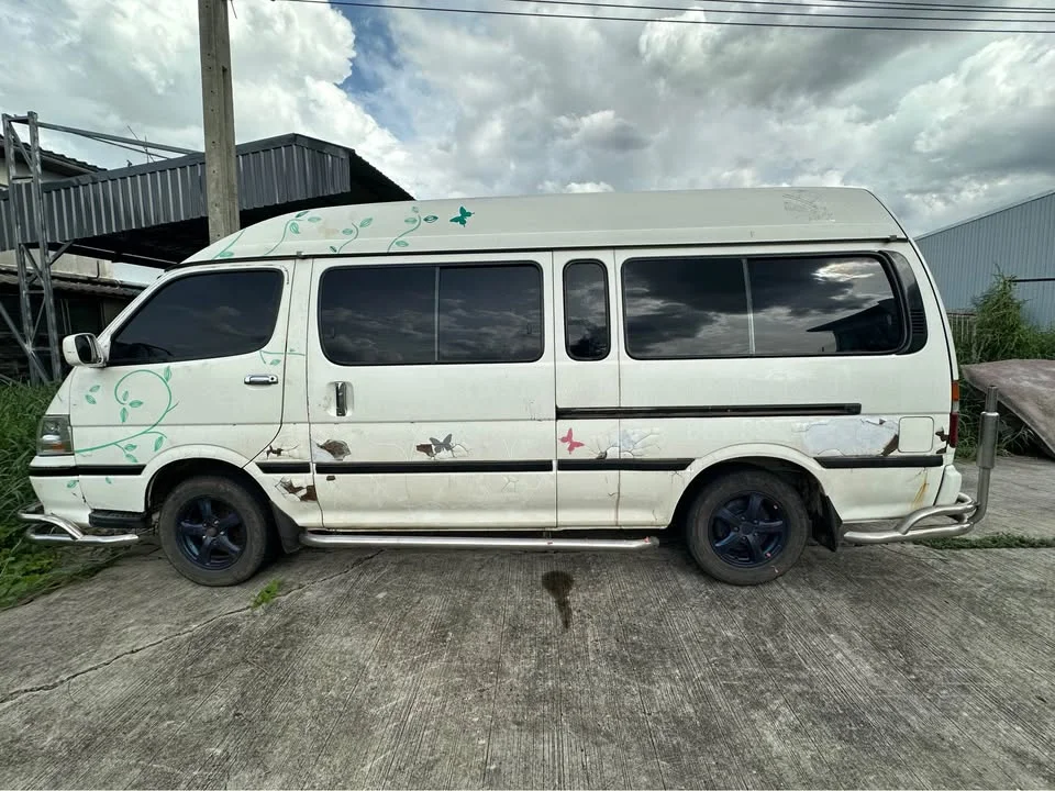2000 Toyota Commuter IV (H100) 2