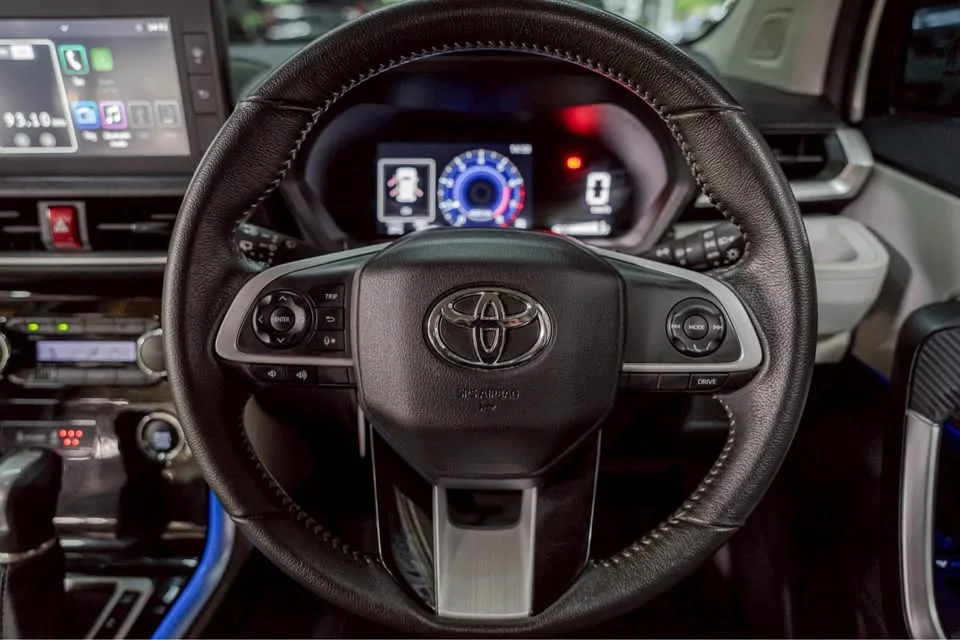 2022 Toyota Veloz III 2