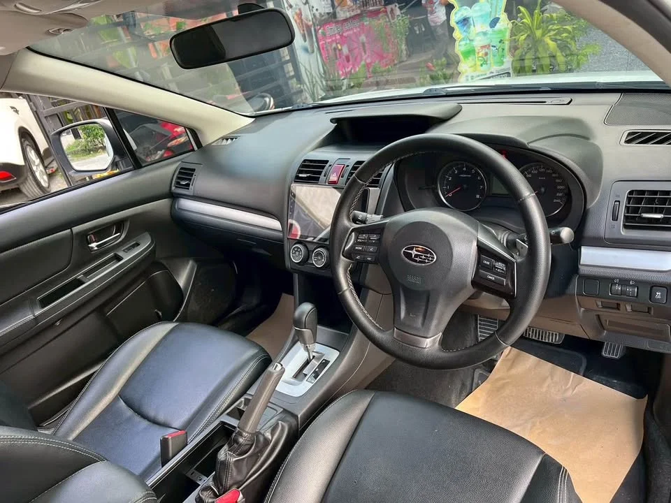 2013 Subaru XV I 2