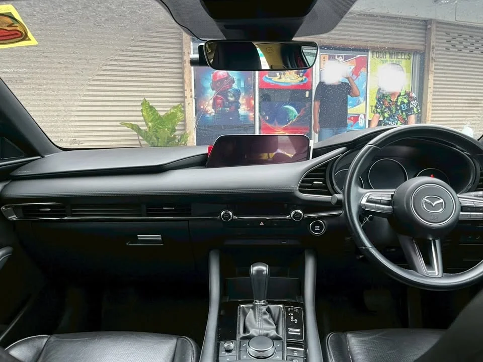 2020 Mazda 3 IV 3
