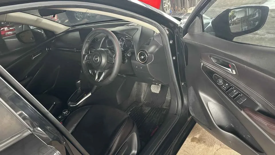 2017 Mazda 2 III 2