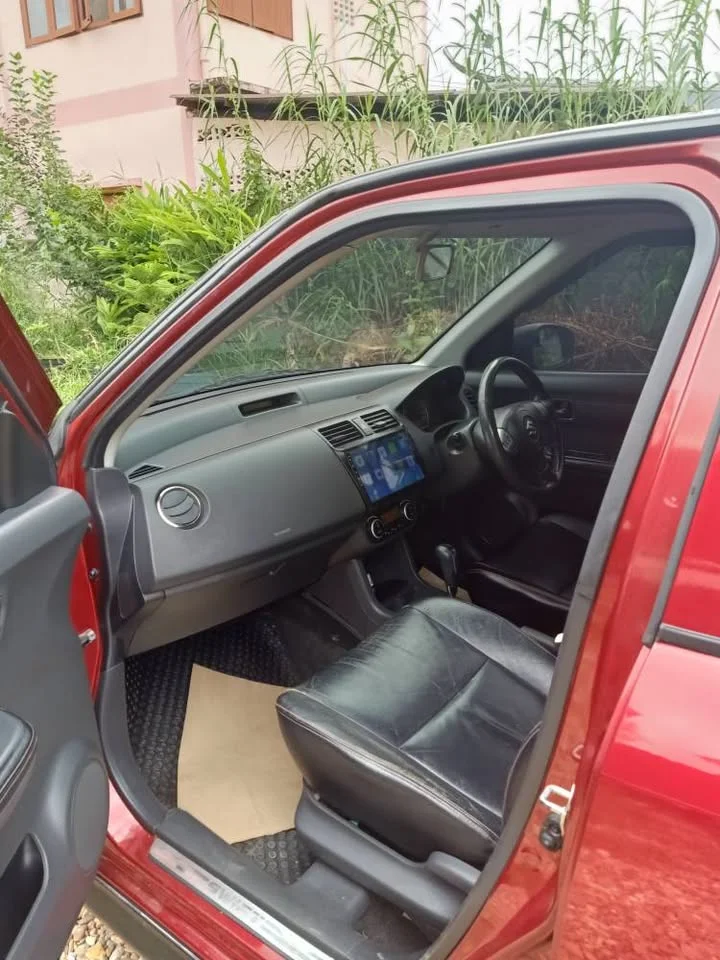 2010 Suzuki Swift I 3
