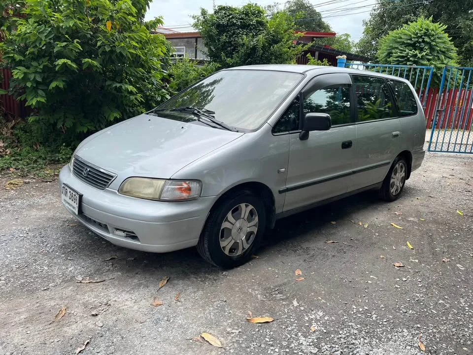 1996 Honda Odyssey I 3