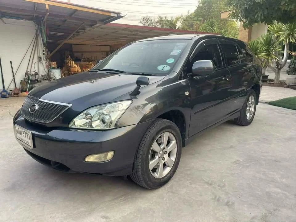 2015 Toyota Harrier II 3