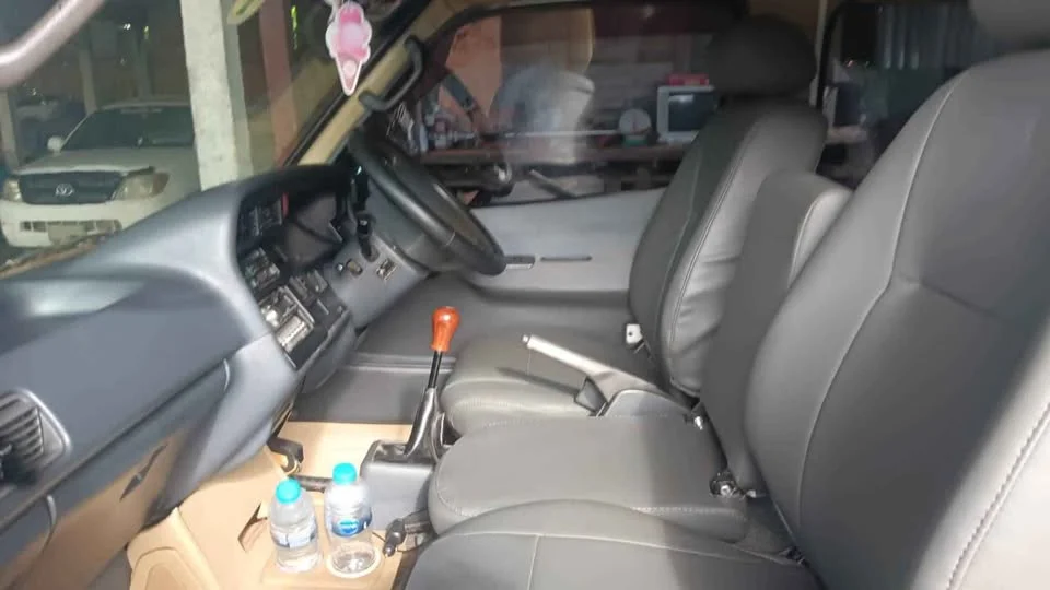 2004 Toyota Commuter IV (H100) 3