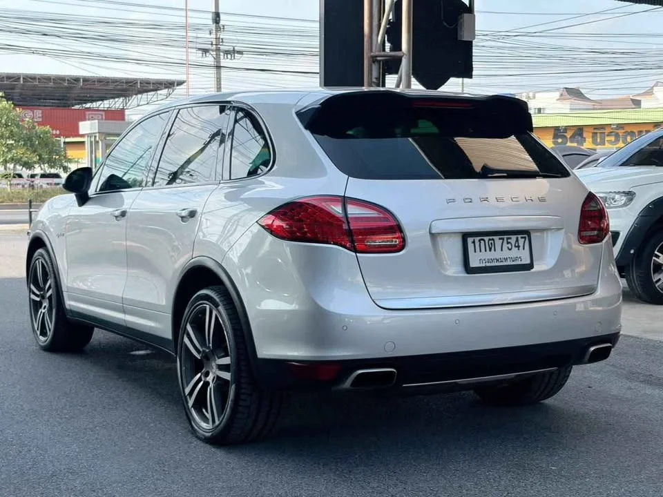 2011 Porsche Cayenne II 2